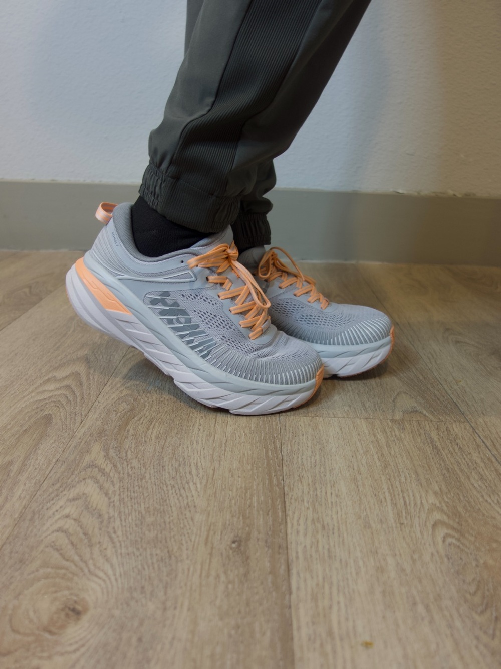 Hoka One One Bondi 7 Wide Women's Size 8D Harbor Mist Sunlit Aloe Running Shoes